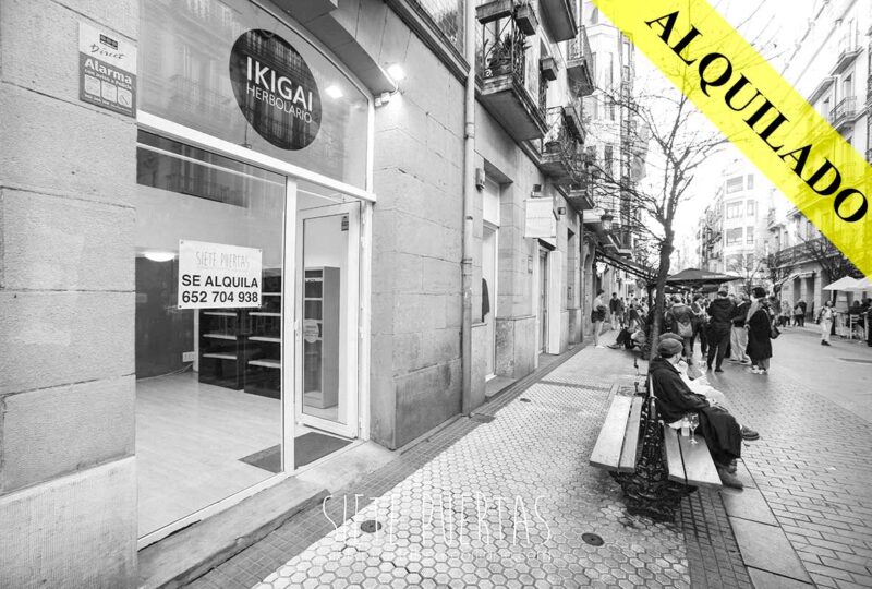 Local comercial en alquiler en la calle San Marcial en calle peatonal y muy comercial el centro de Donostia, San Sebastián