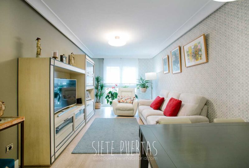 Venta piso exterior en muy buen estado con ascensor en Oñati, Gipuzkoa.