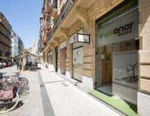 Local comercial en venta en Reyes católicos en el centro de San Sebastián, Donostia.