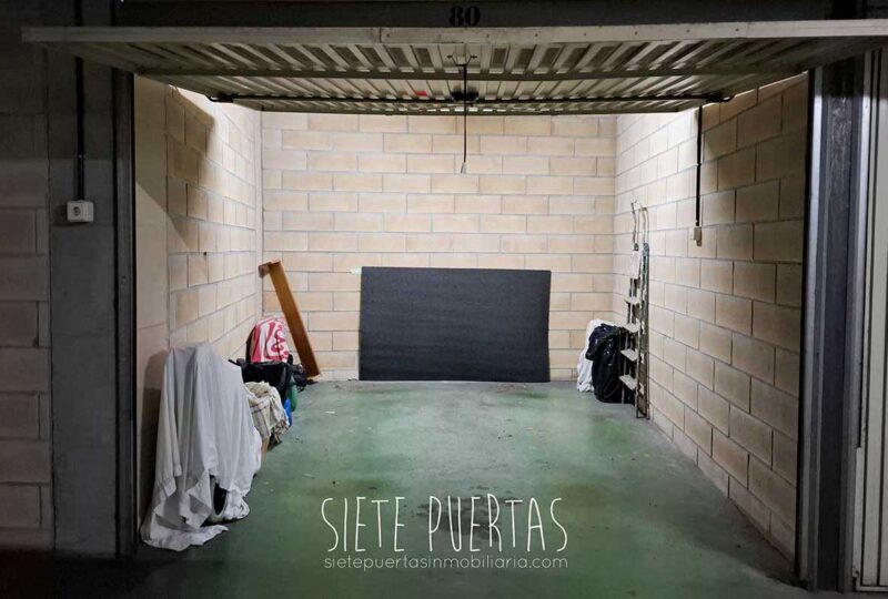 Garaje cerrado ne venta en Zapirain anaiak. Rentería.